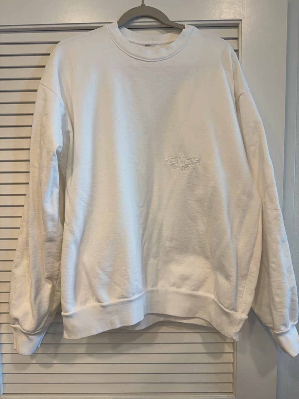 HONOR Men’s White Crewneck Sweatshirt